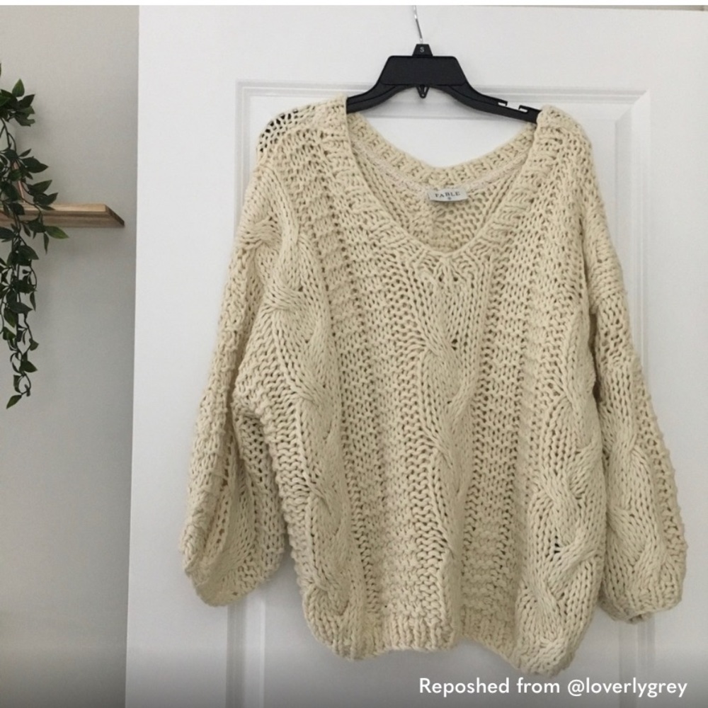 Crème sweater